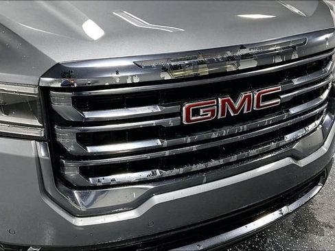 Used 2022 GMC Acadia AT4 w/ LPO, Cargo Package AWD/4WD image 31
