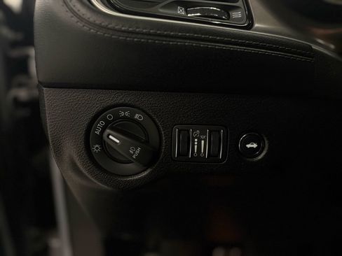 Used 2022 Dodge Challenger GT w/ Plus Package image 26