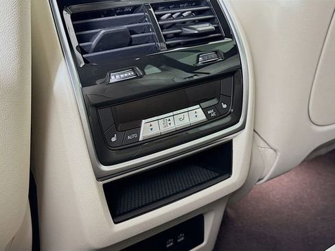 New 2026 BMW X5 xDrive40i w/ Climate Comfort Package image 27