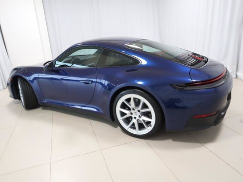 Used 2025 Porsche 911 Carrera RWD image 3