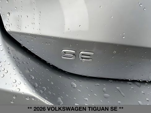 New 2026 Volkswagen Tiguan SE image 12