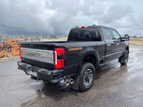 Used 2024 Ford F350 Platinum w/ Tremor Off-Road Package AWD/4WD image 4