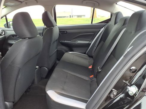 Used 2025 Nissan Versa S w/ Trunk Package FWD image 28