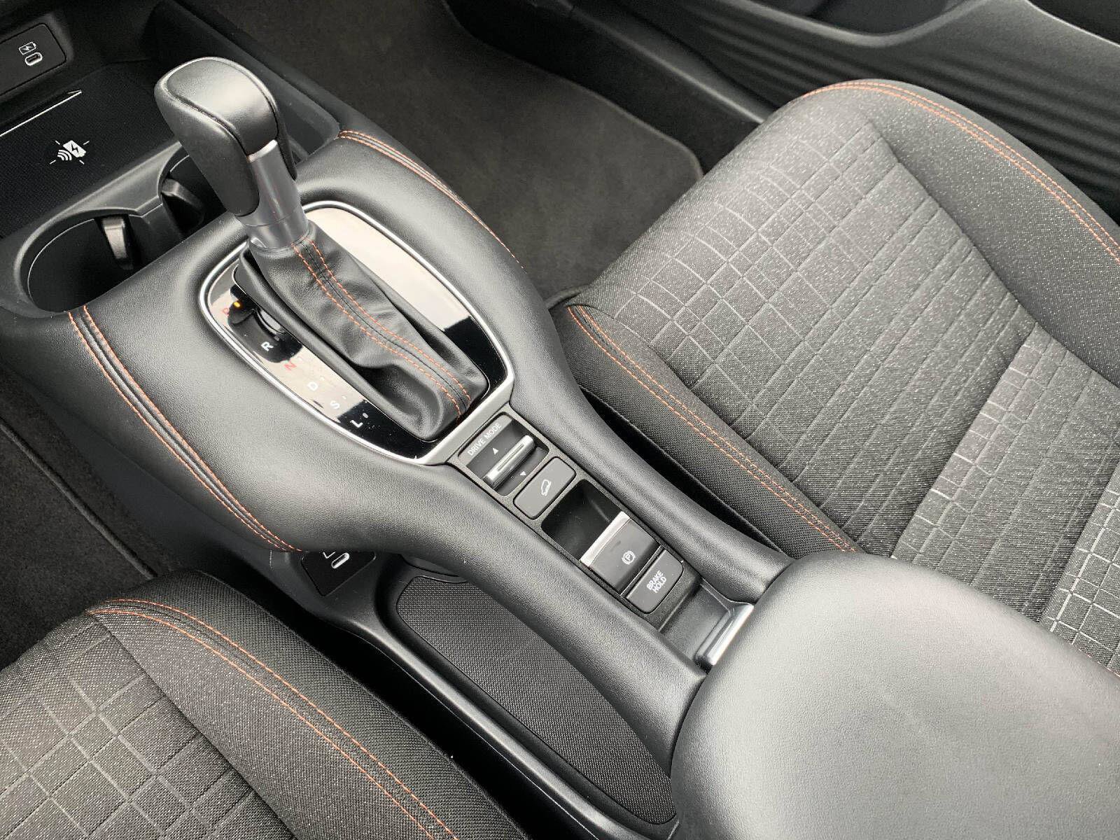 Certified 2026 Honda HR-V Sport image 24