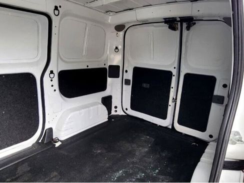 Used 2020 Nissan NV200 SV image 16