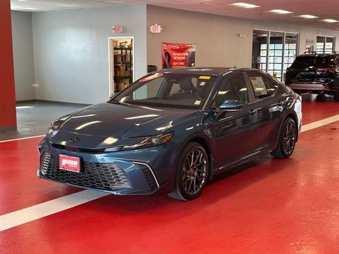 Used 2026 Toyota Camry SE w/ Multimedia Upgrade Package AWD/4WD image 7