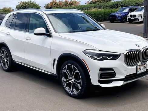 Used 2023 BMW X5 sDrive40i RWD image 2