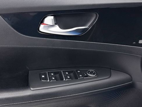 Certified 2023 Kia Forte GT-Line w/ GT-Line Technology Package FWD image 27