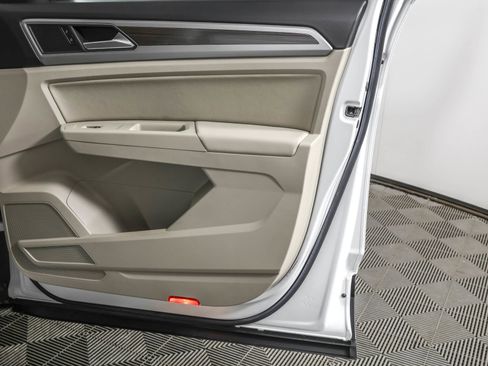 Used 2019 Volkswagen Atlas SEL image 51