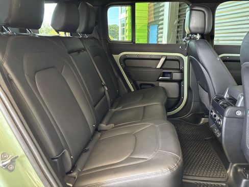 Used 2023 Land Rover Defender 110 75th Limited Edition AWD/4WD image 29