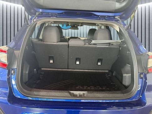 Used 2025 Subaru Crosstrek 2.0i AWD/4WD image 9