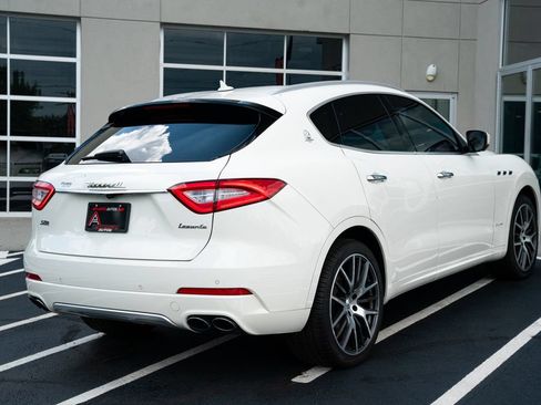 Used 2018 Maserati Levante S GranLusso AWD/4WD image 15