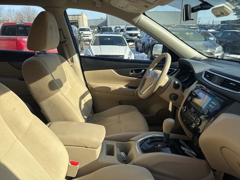 Used 2015 Nissan Rogue S image 10