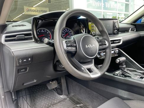 Used 2023 Kia K5 LXS FWD image 9
