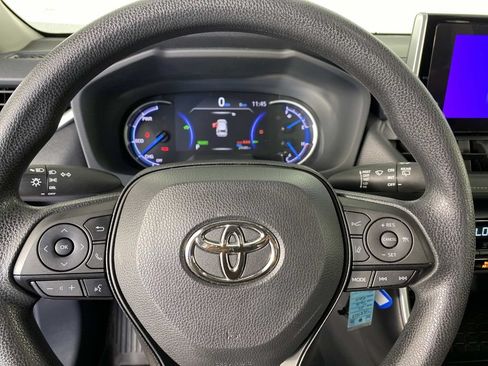 Used 2024 Toyota RAV4 LE AWD/4WD image 19