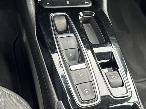 Used 2023 Chevrolet Bolt EUV LT w/ Redline Edition FWD image 24