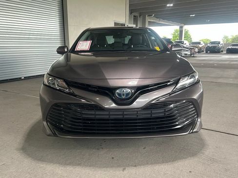 Used 2020 Toyota Camry LE FWD image 8