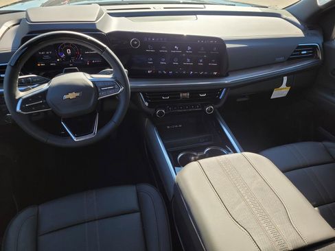 New 2026 Chevrolet Suburban High Country image 13