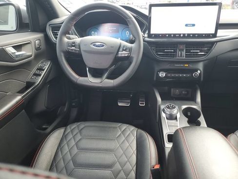 Used 2024 Ford Escape ST-Line Elite w/ Premium Technology Package AWD/4WD image 25