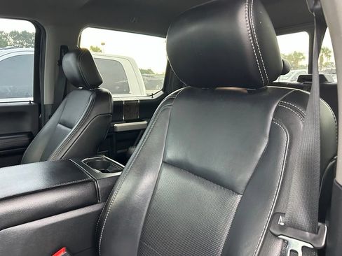 Used 2019 Ford F250 Lariat w/ FX4 Off-Road Package AWD/4WD image 11