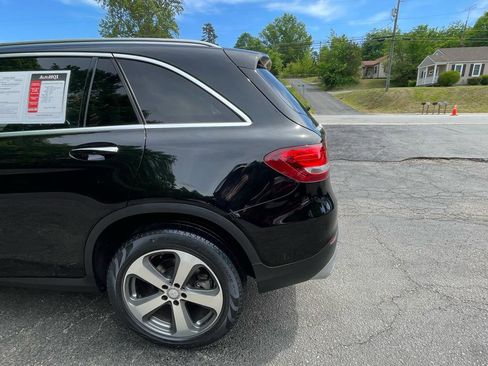 Used 2016 Mercedes-Benz GLC 300 4MATIC w/ Multimedia Package image 5