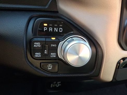 Used 2022 RAM 1500 Laramie AWD/4WD image 16