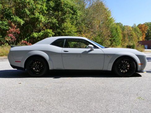 Used 2022 Dodge Challenger SRT Hellcat image 33