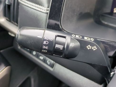 Used 2022 Nissan Pathfinder Platinum w/ Cargo Package image 26