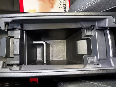 Used 2023 Nissan Rogue S image 36