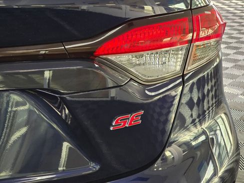 Used 2022 Toyota Corolla SE image 15
