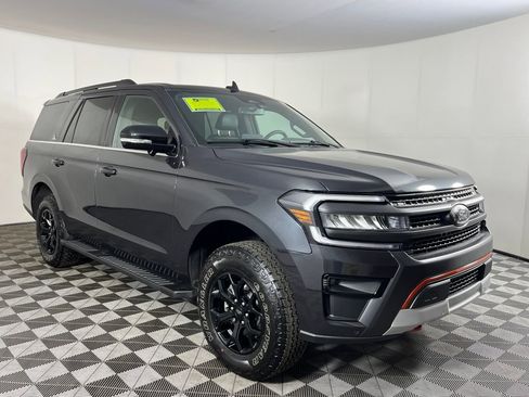 Used 2024 Ford Expedition Timberline image 3