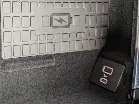 New 2026 Lincoln Corsair Reserve image 21