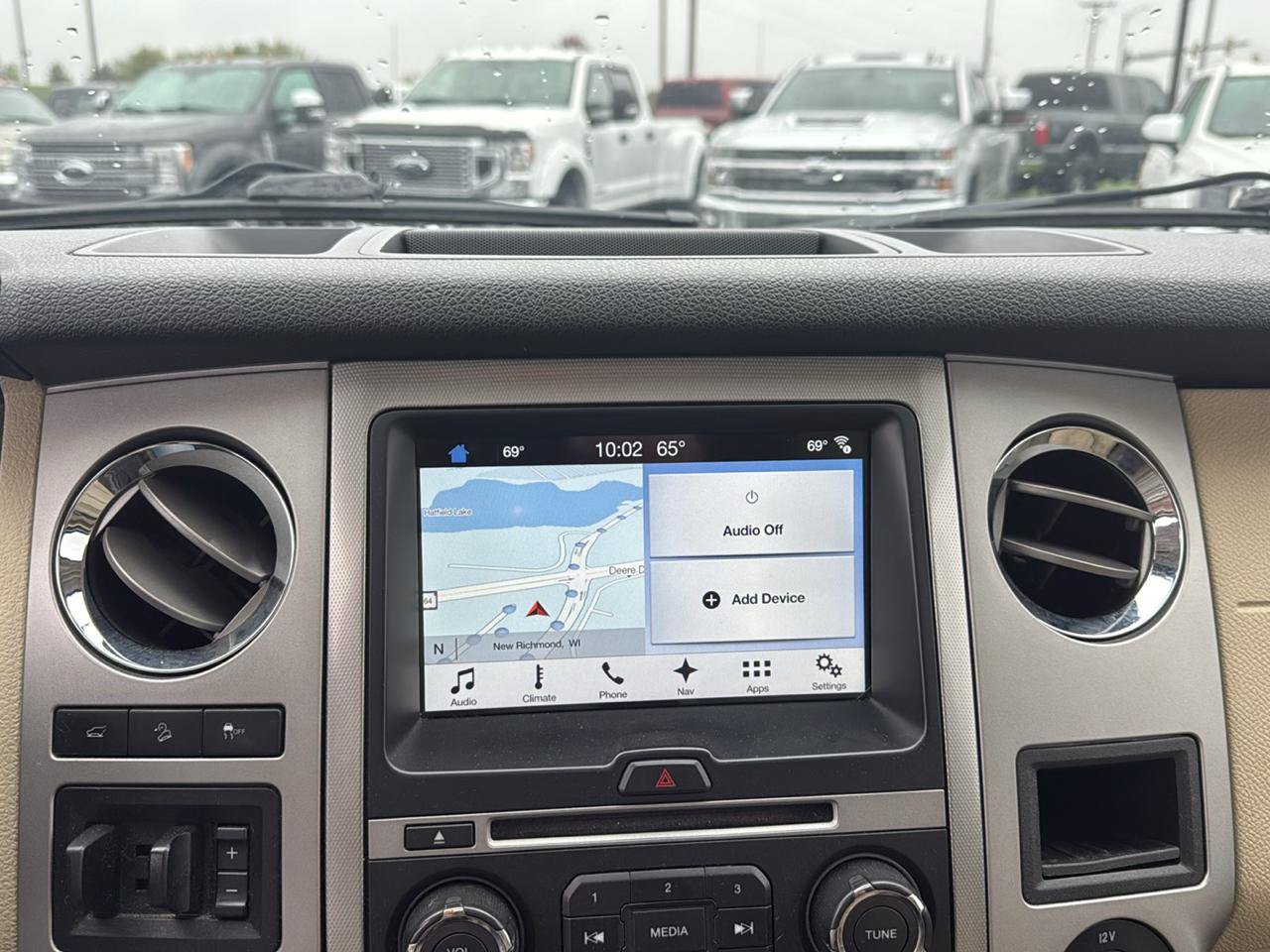 Used 2017 Ford Expedition EL XLT w/ Equipment Group 202A AWD/4WD image 16