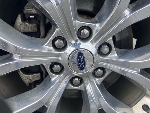 Used 2018 Ford Expedition Platinum AWD/4WD image 9