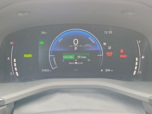 Used 2025 Toyota Camry LE FWD image 30