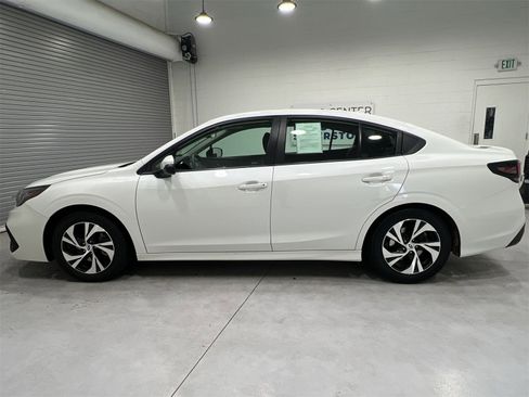 Used 2023 Subaru Legacy Premium image 5