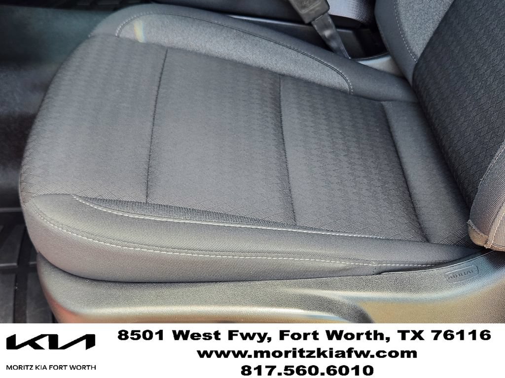 Used 2025 Chevrolet Silverado 1500 Custom Trail Boss AWD/4WD image 23