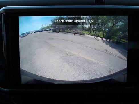 Used 2025 Jeep Wrangler Unlimited Sahara w/ Safety Group image 22