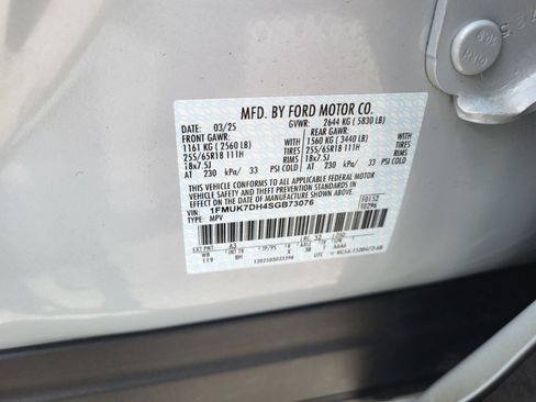 Certified 2025 Ford Explorer Active RWD image 37