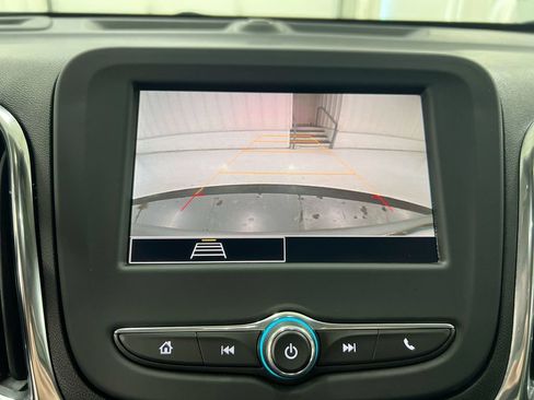 Used 2023 Chevrolet Equinox LT FWD image 15