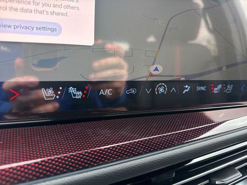 New 2026 Chevrolet Traverse RS image 25