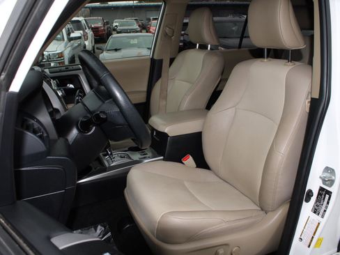 Used 2019 Toyota 4Runner SR5 image 15