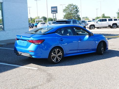 Used 2023 Nissan Sentra SR image 3