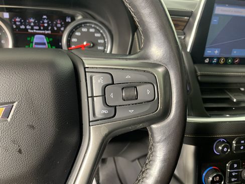 Used 2021 Chevrolet Tahoe Premier w/ Premium Package AWD/4WD image 19