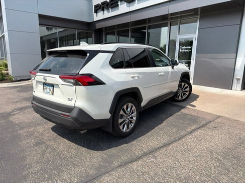 Used 2021 Toyota RAV4 XLE Premium AWD/4WD image 19
