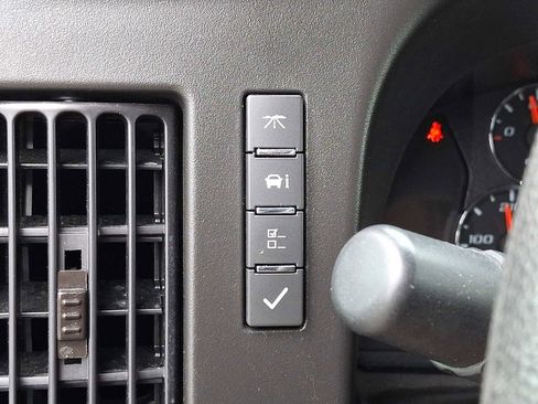 Used 2024 Chevrolet Express 2500 w/ Driver Convenience Package RWD image 23