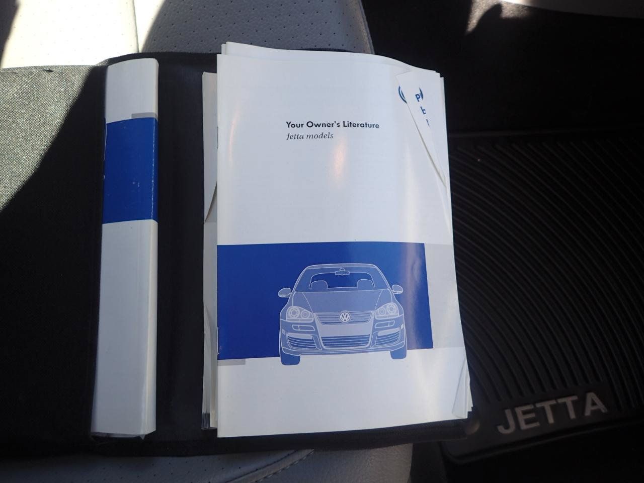 Used 2009 Volkswagen Jetta TDI FWD image 24