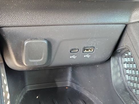 Used 2025 Chevrolet TrailBlazer LT w/ Driver Confidence Package FWD image 22