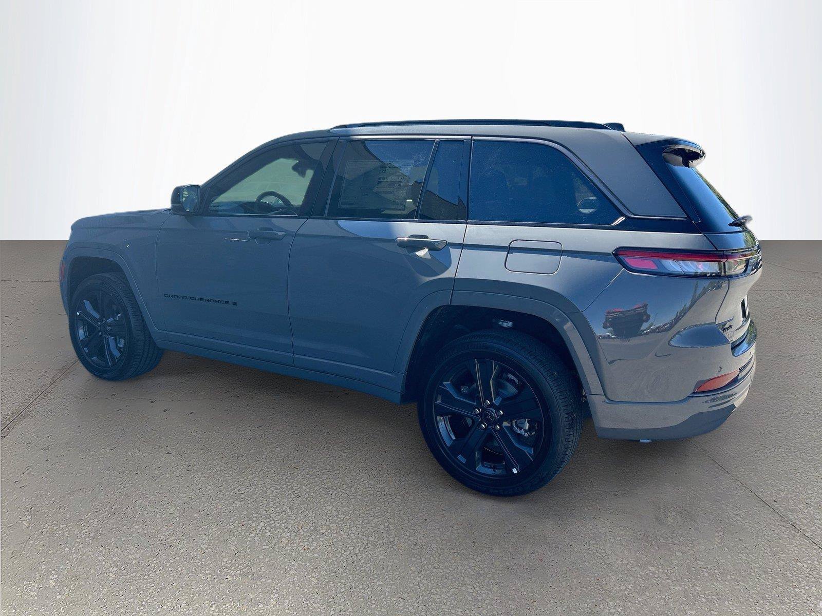 New 2027 Jeep Grand Cherokee Limited AWD/4WD image 6