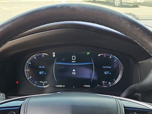 Used 2019 Cadillac Escalade Platinum RWD image 14